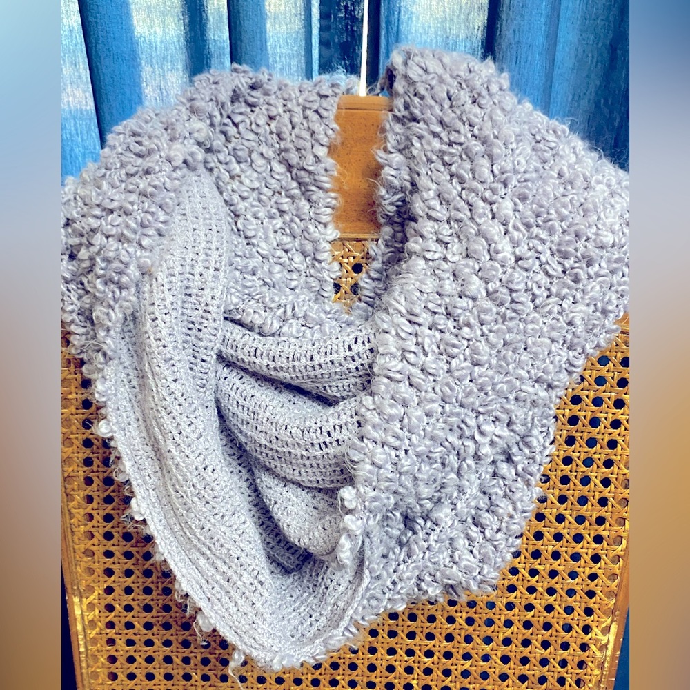 Urban Outfitters ‘Staring at Stars’ Purple Infinity Scarf